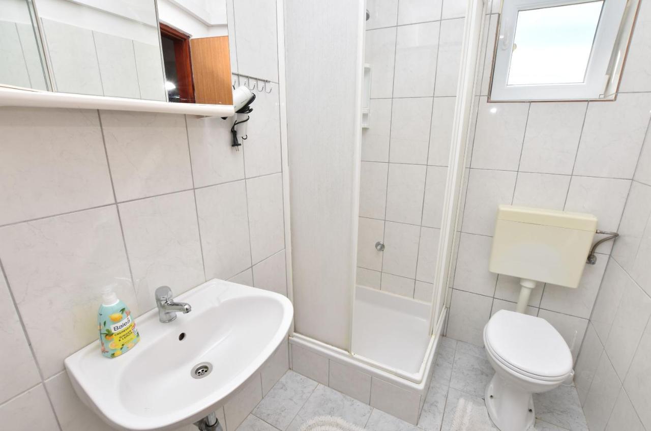 Apartments And Room Kiko Primošten Zewnętrze zdjęcie