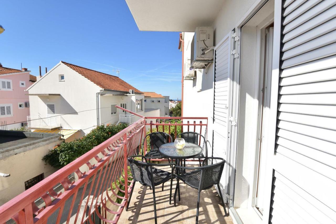 Apartments And Room Kiko Primošten Zewnętrze zdjęcie