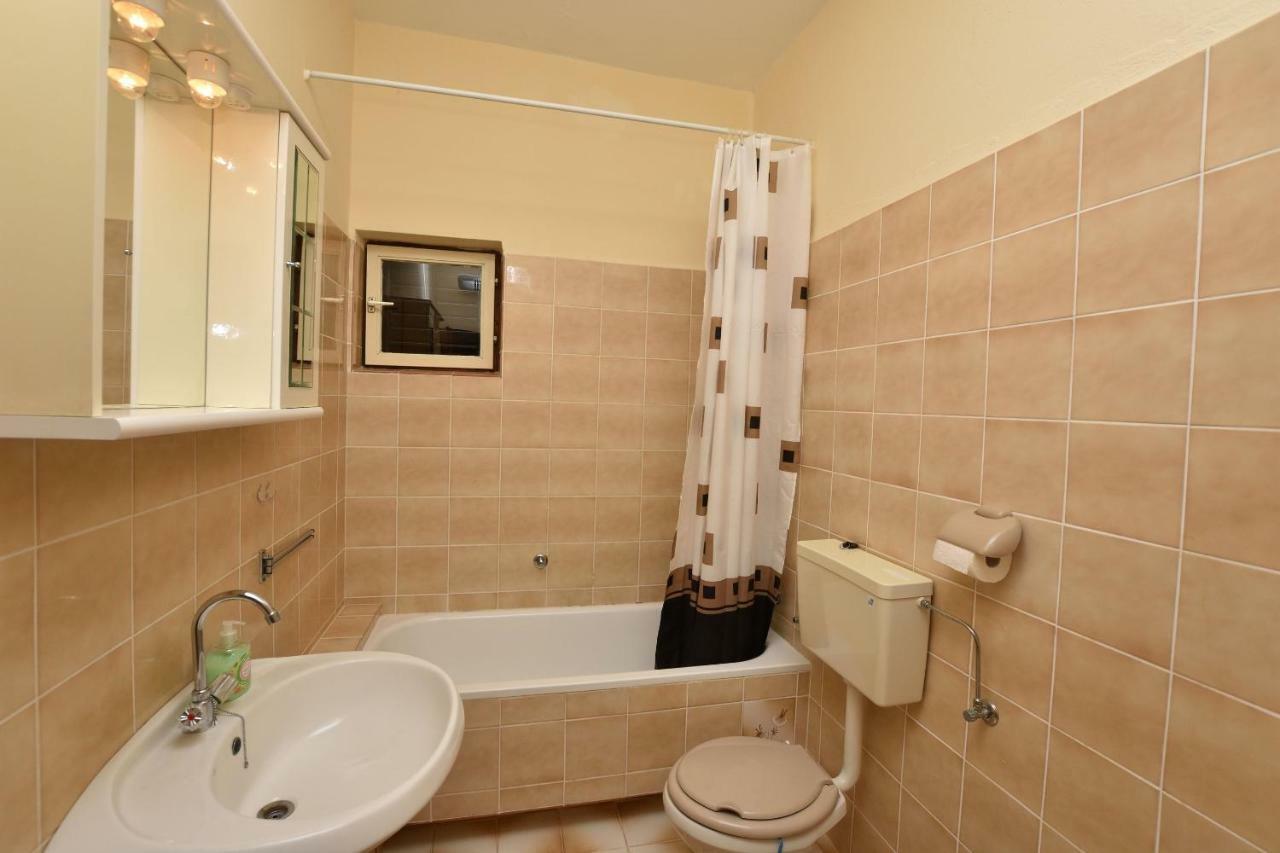 Apartments And Room Kiko Primošten Zewnętrze zdjęcie