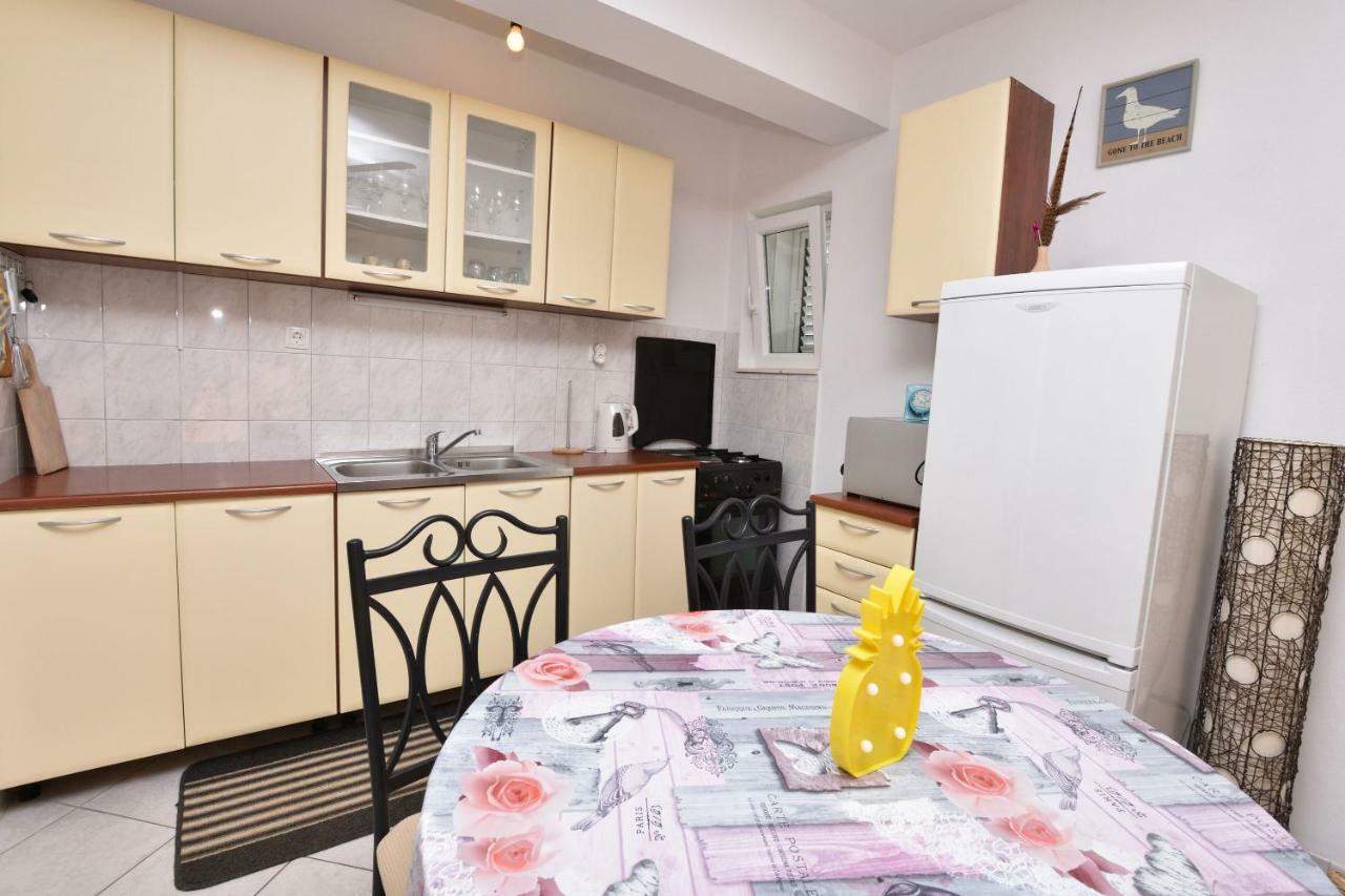Apartments And Room Kiko Primošten Zewnętrze zdjęcie