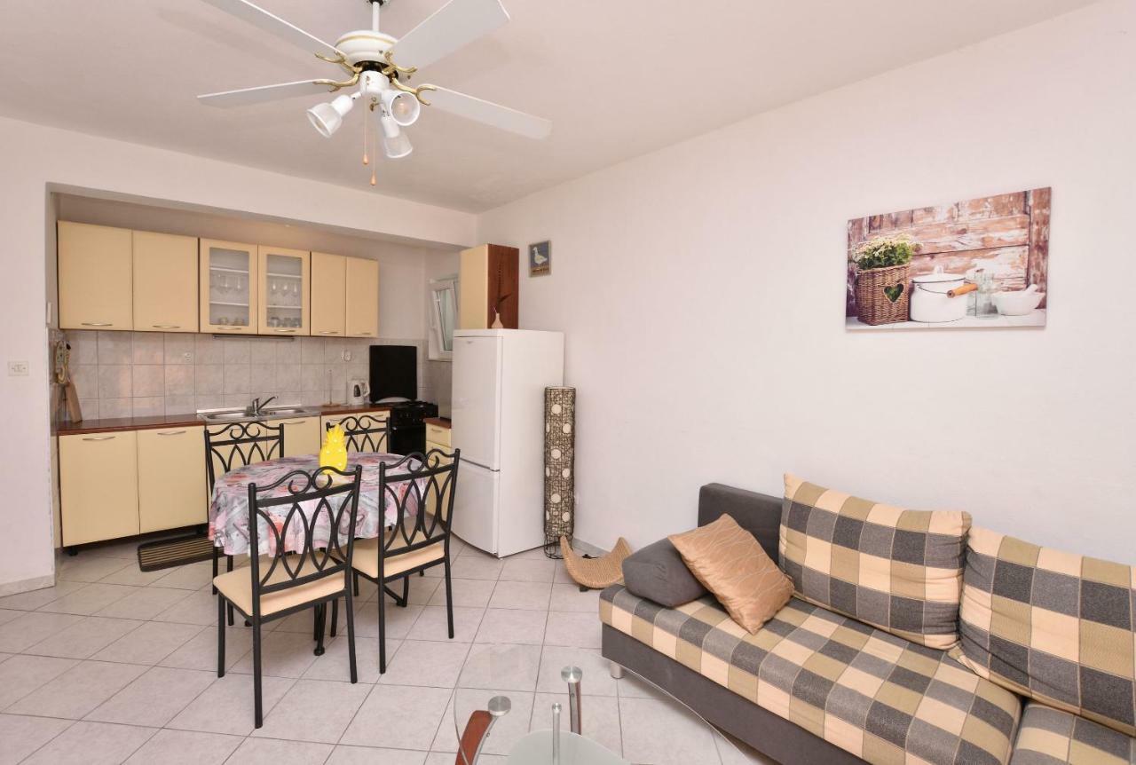 Apartments And Room Kiko Primošten Zewnętrze zdjęcie